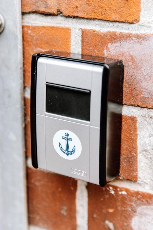 Alles Neu: 1-Zi Zentral Am Exerzierpl. 24H-Checkin Kiel Exterior photo